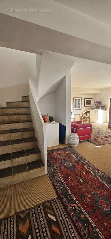 Maison à TOURRETTE-LEVENS