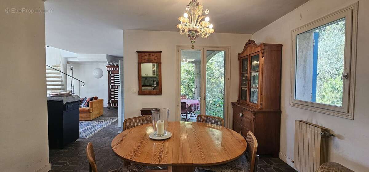 Maison à TOURRETTE-LEVENS