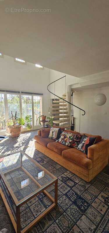 Maison à TOURRETTE-LEVENS