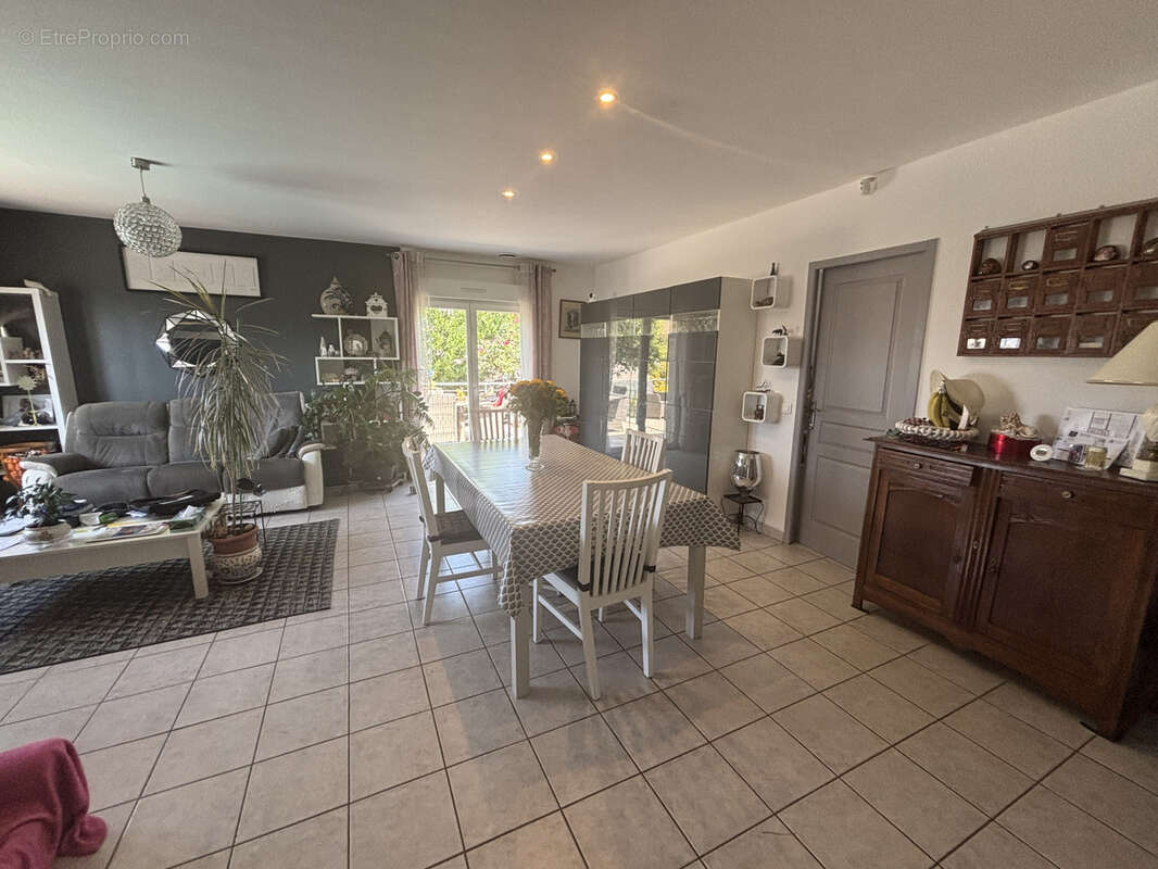 Maison à PUISSERGUIER