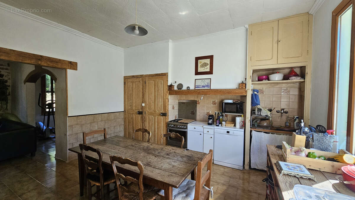 Maison à SAINT-GILLES