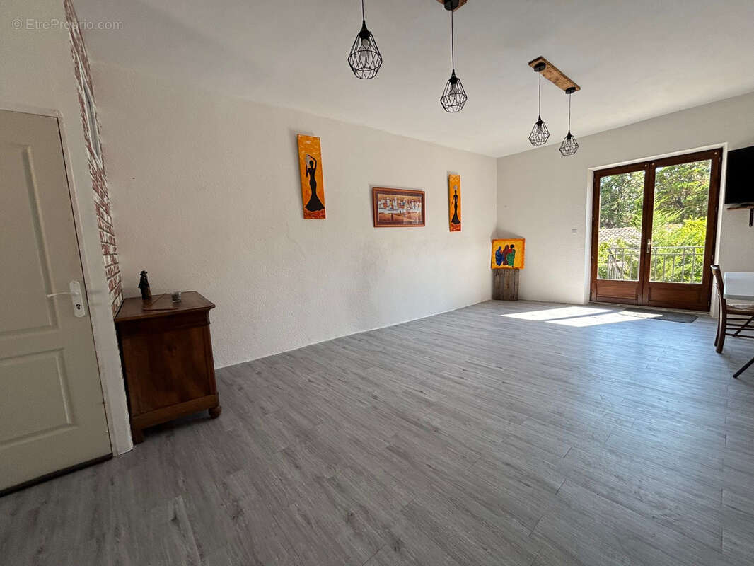 Maison à LABASTIDE-D&#039;ANJOU