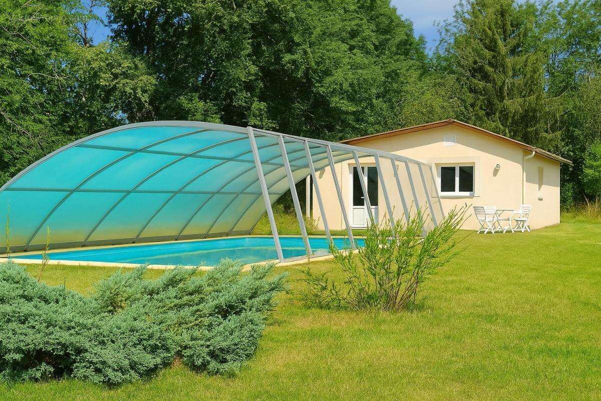 Maison à SAINT-MARTIAL-DE-NABIRAT