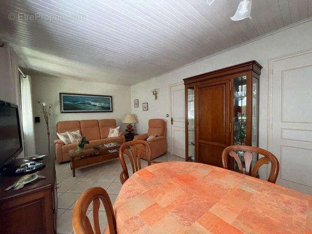 Maison à L&#039;EPINE