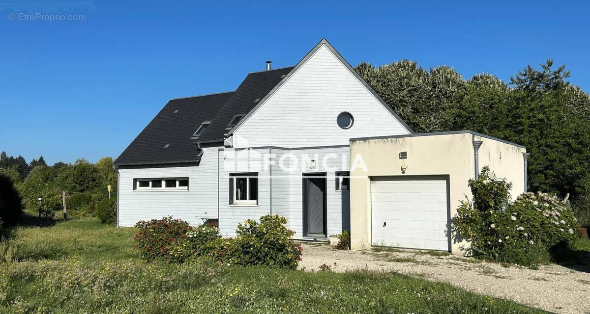 Maison à LA CHAPELLE-AUX-NAUX