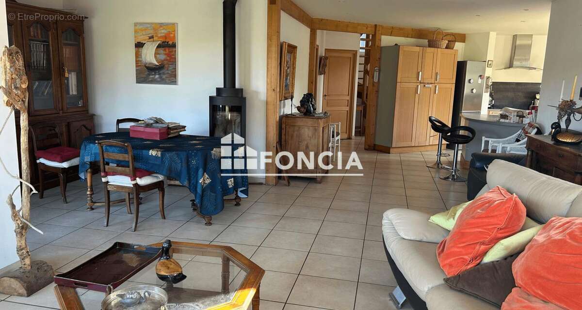 Maison à LA CHAPELLE-AUX-NAUX