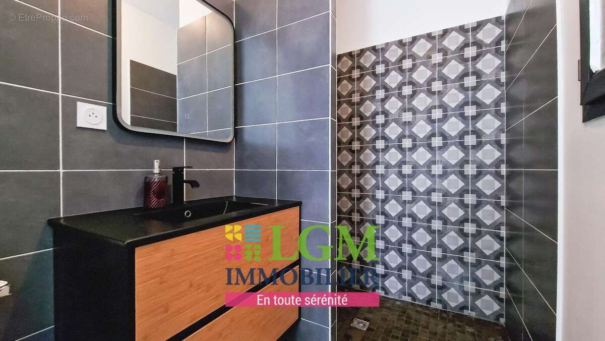 Maison à BOISSET-ET-GAUJAC