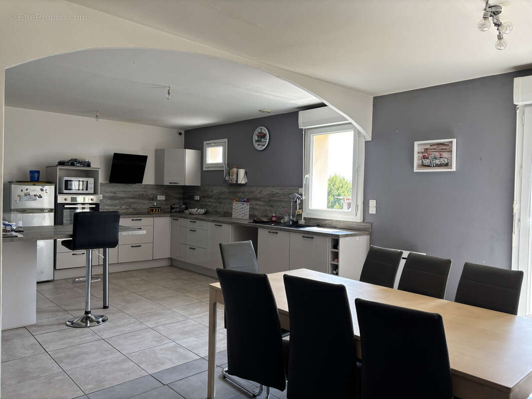 Maison à PERVENCHERES