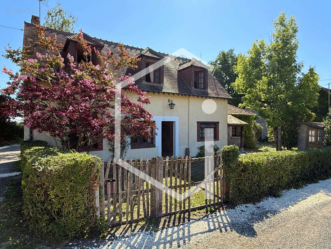 Maison à BELLEVILLE-SUR-LOIRE