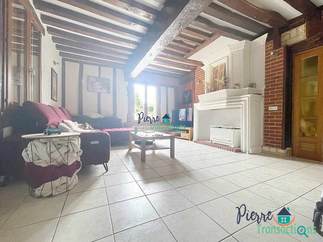 Maison à LILLEBONNE