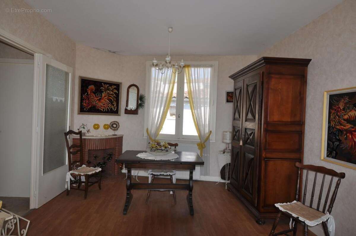 Maison à VILLEFRANCHE-D&#039;ALBIGEOIS