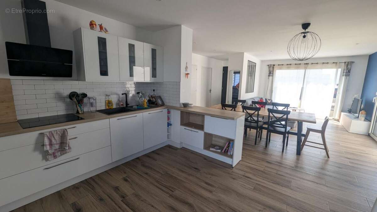 Maison à BRETTEVILLE-SUR-LAIZE