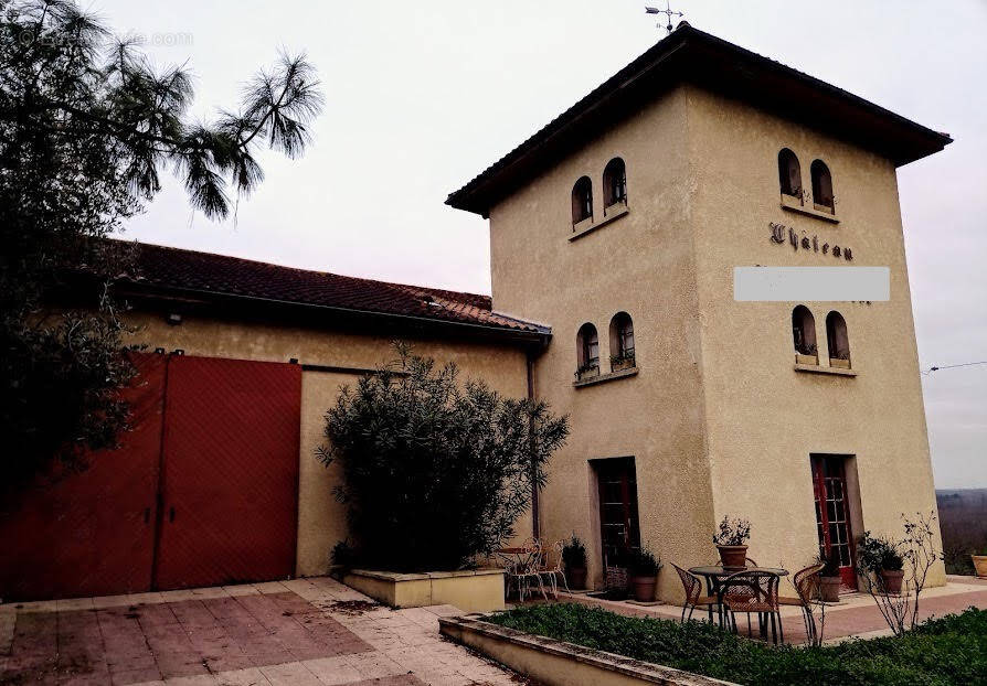 Maison à SAINT-ROMAIN-LA-VIRVEE