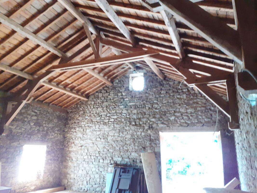 Maison à SAINT-FRONT