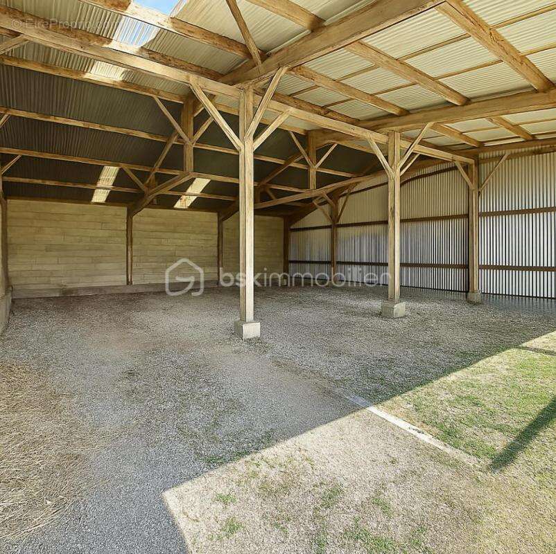 Maison à VIEUX-VY-SUR-COUESNON