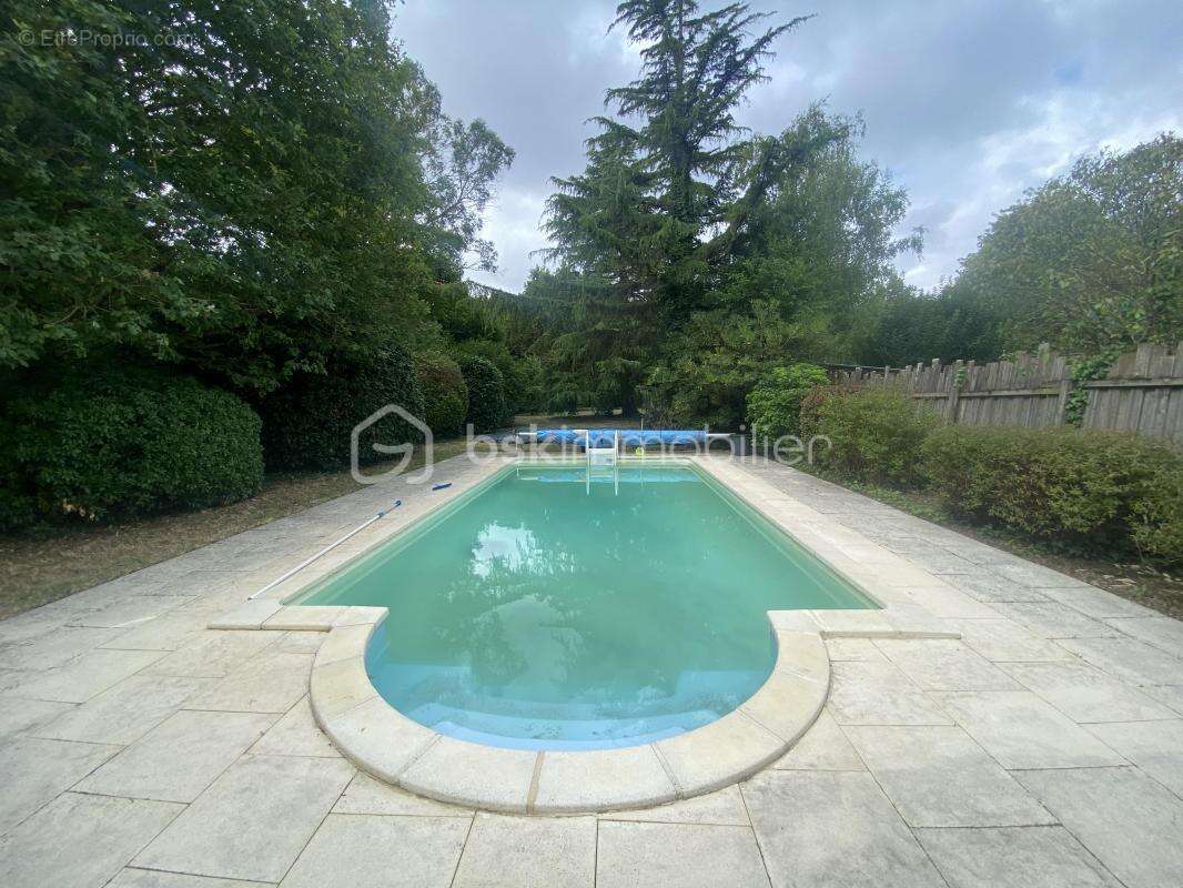 Maison à SAINT-LYPHARD