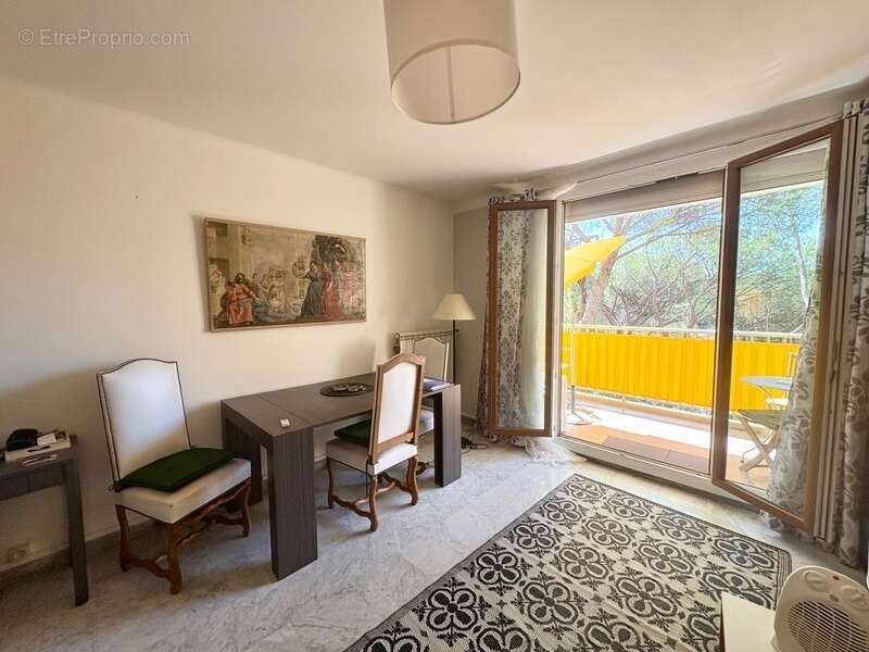 Appartement à SAINT-RAPHAEL