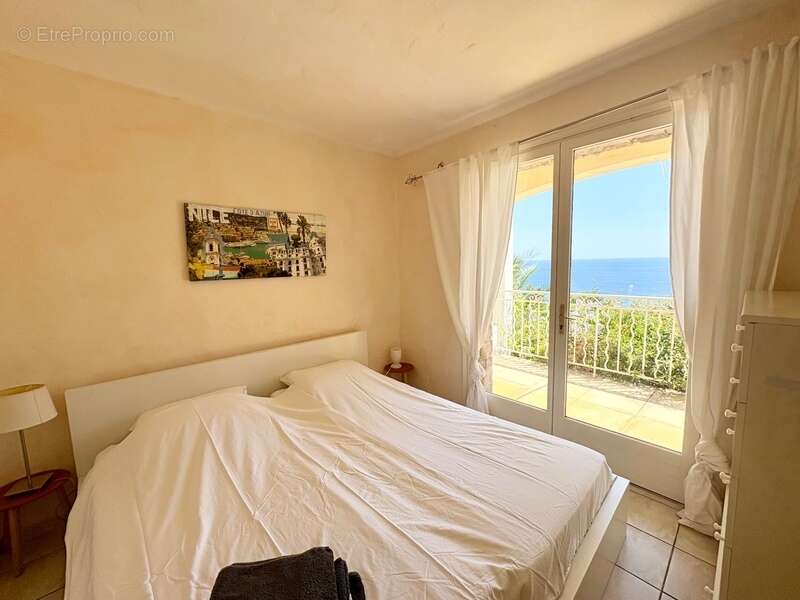 Maison à LES ISSAMBRES