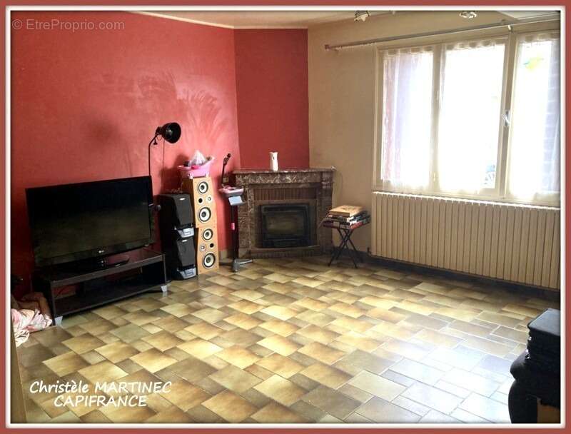 Maison à PONT-SUR-YONNE