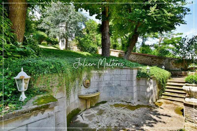 Maison à SAINT-ETIENNE