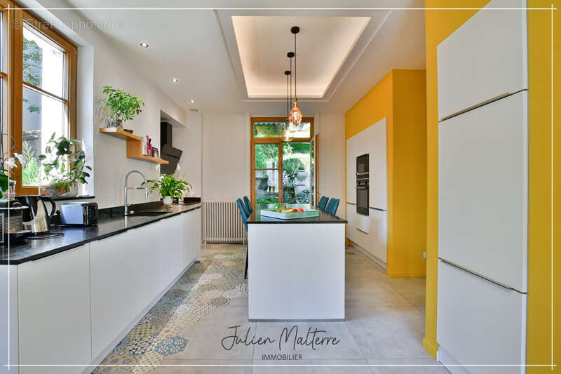 Maison à SAINT-ETIENNE