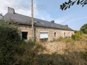 Maison à SAINT-CARADEC-TREGOMEL