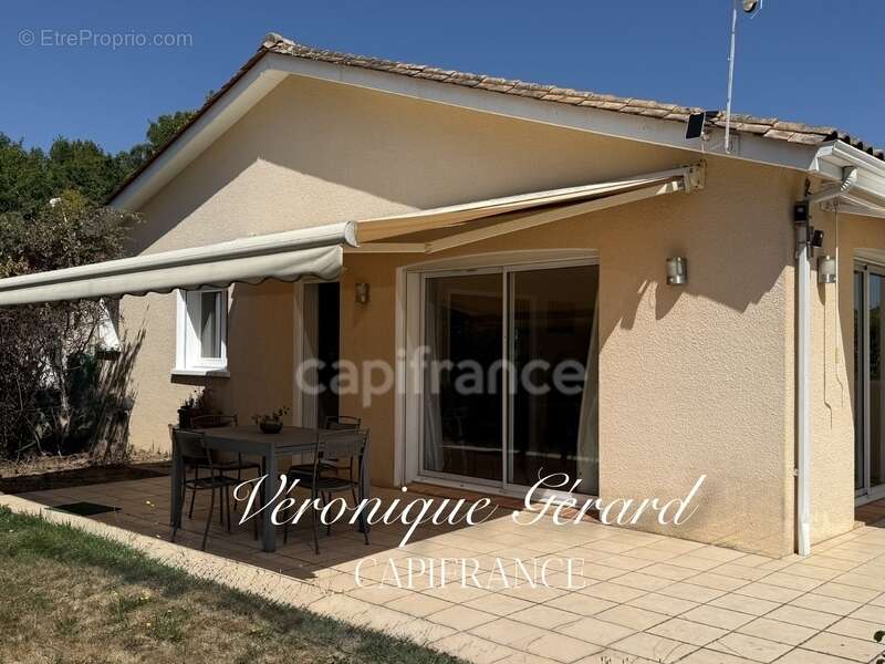 Maison à MONTPON-MENESTEROL