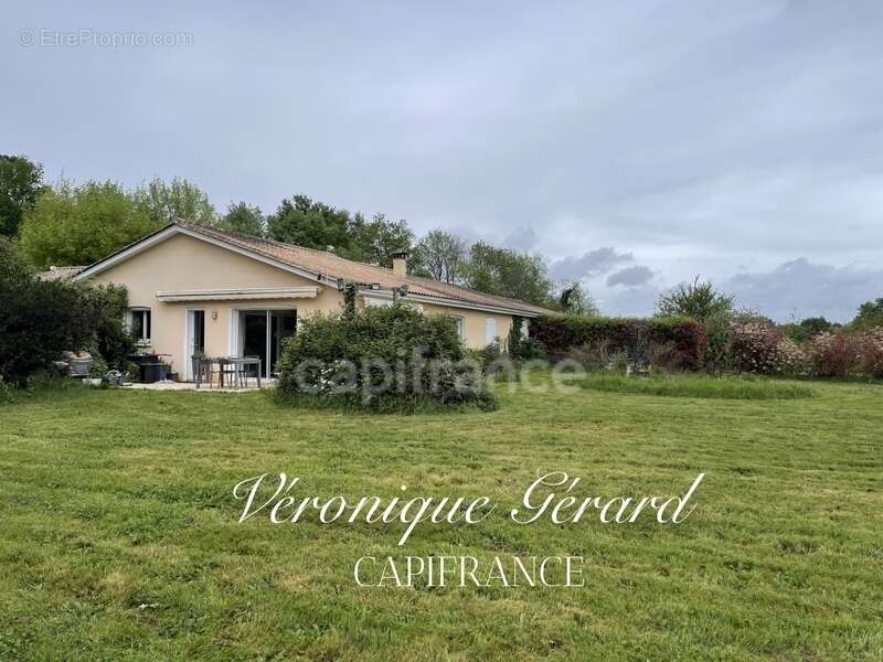 Maison à MONTPON-MENESTEROL