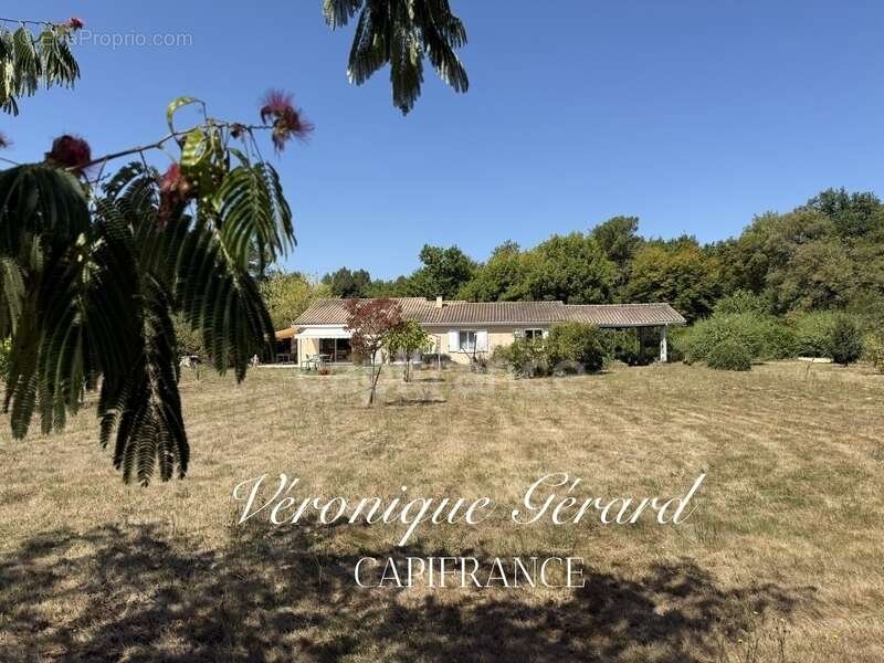 Maison à MONTPON-MENESTEROL