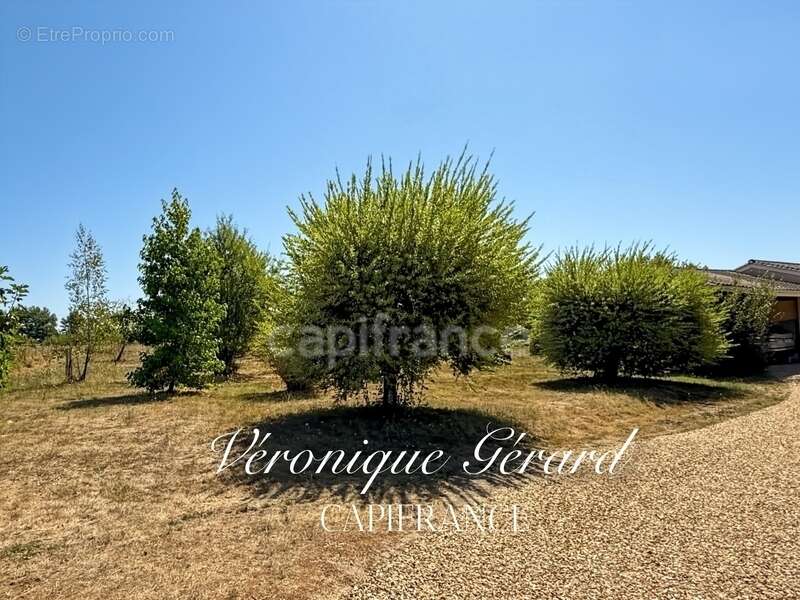 Maison à MONTPON-MENESTEROL