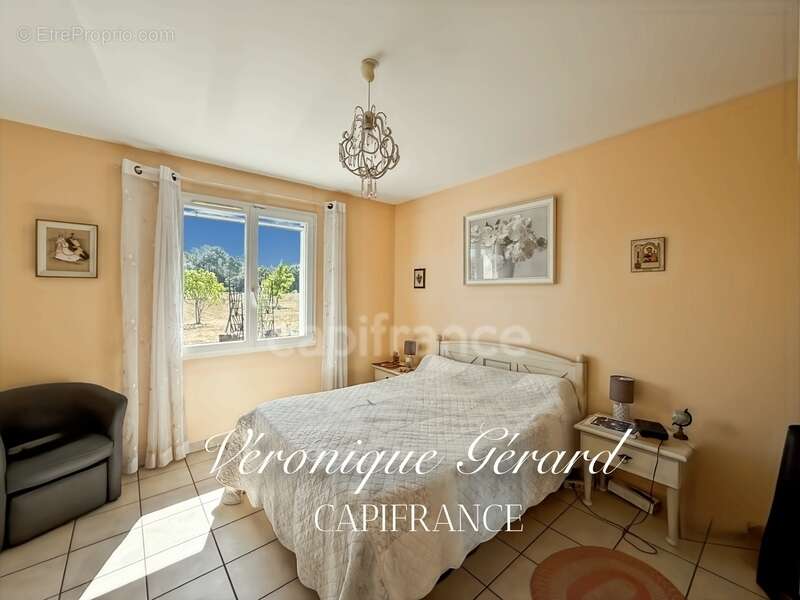 Maison à MONTPON-MENESTEROL