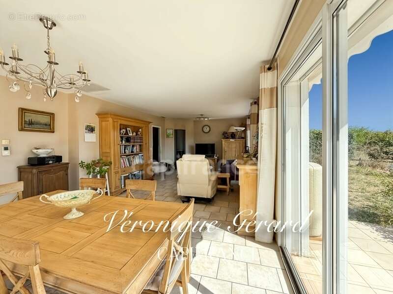 Maison à MONTPON-MENESTEROL