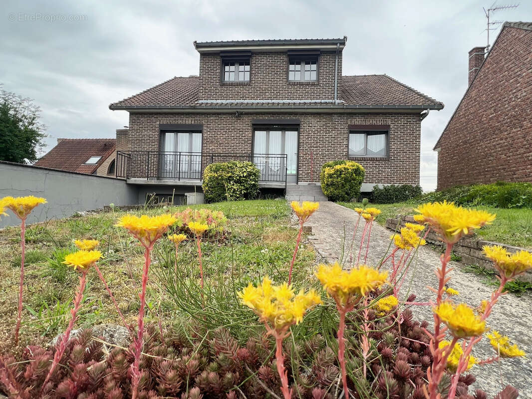 Maison à RAIMBEAUCOURT