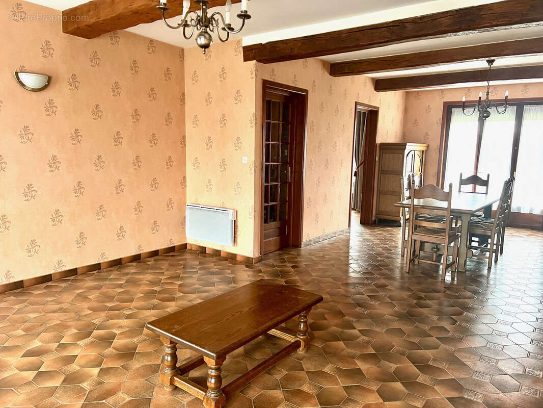 Maison à RAIMBEAUCOURT