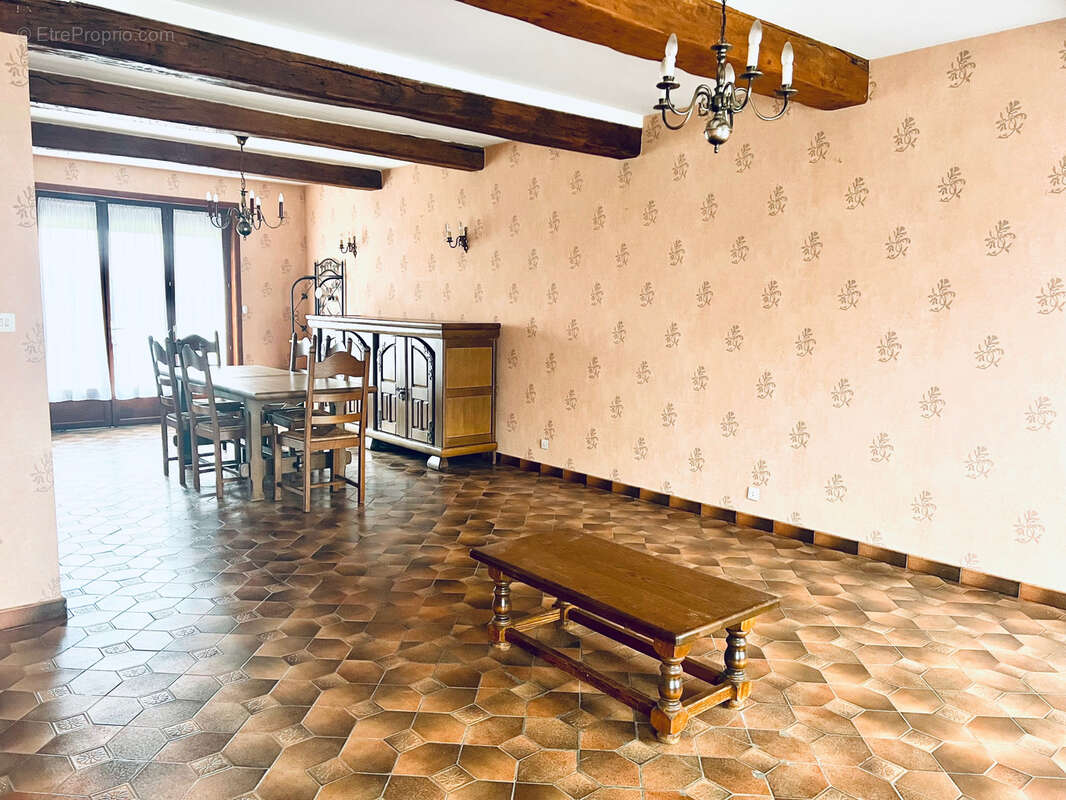 Maison à RAIMBEAUCOURT