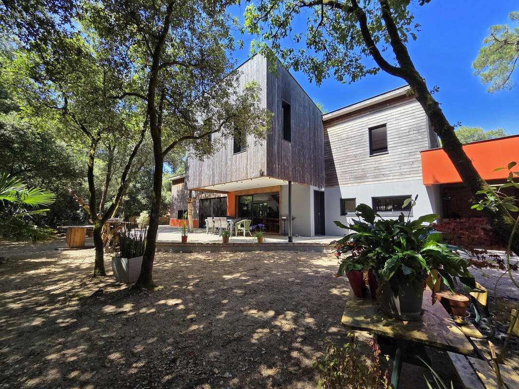 Maison à SAINT-HILAIRE-DE-RIEZ