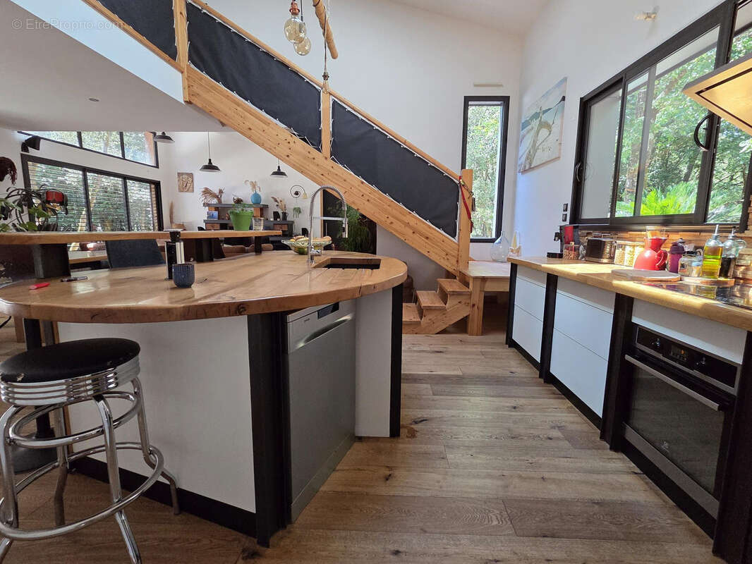 Maison à SAINT-HILAIRE-DE-RIEZ