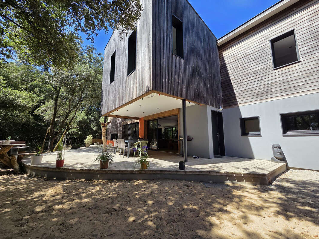 Maison à SAINT-HILAIRE-DE-RIEZ