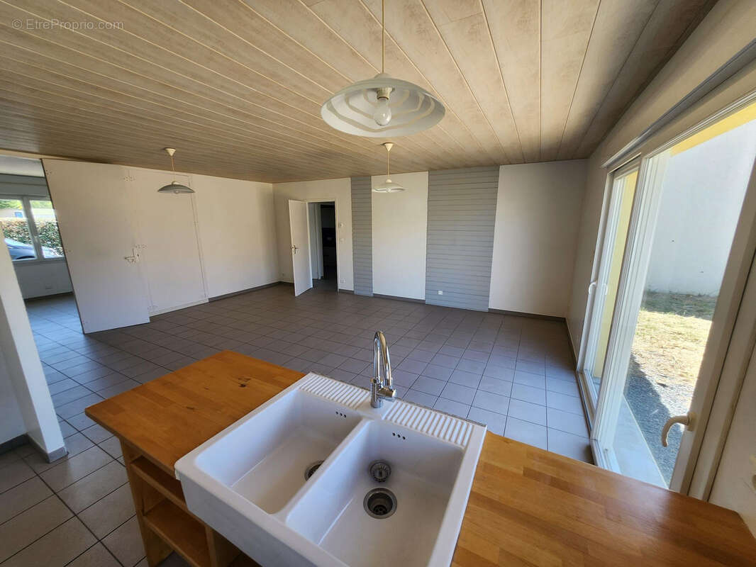 Maison à SAINT-HILAIRE-DE-RIEZ