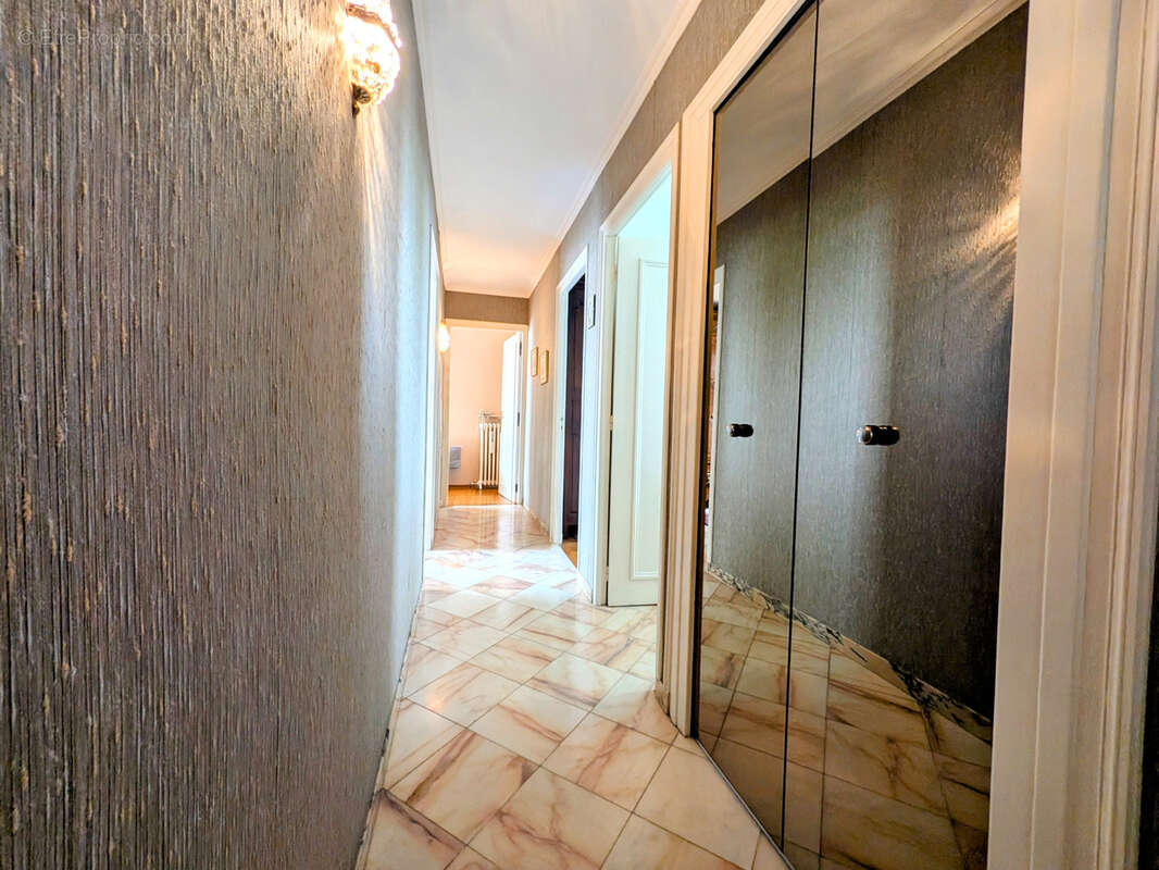 Appartement à JARVILLE-LA-MALGRANGE