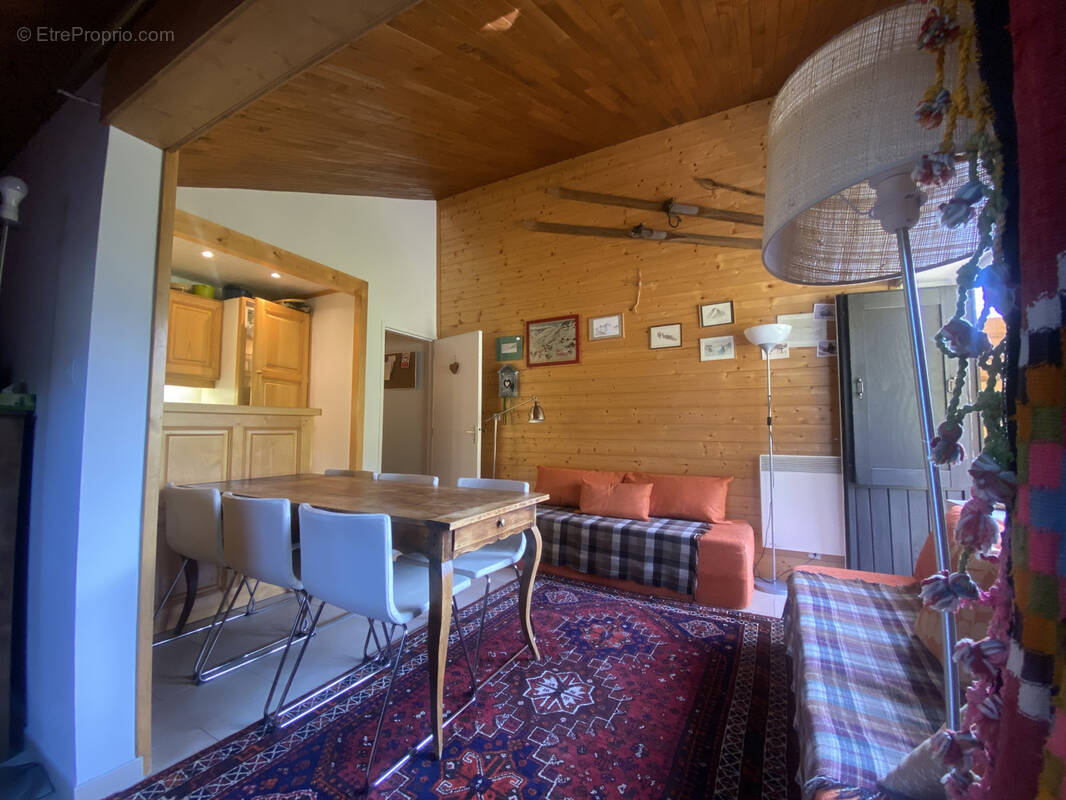 Appartement à LES ALLUES