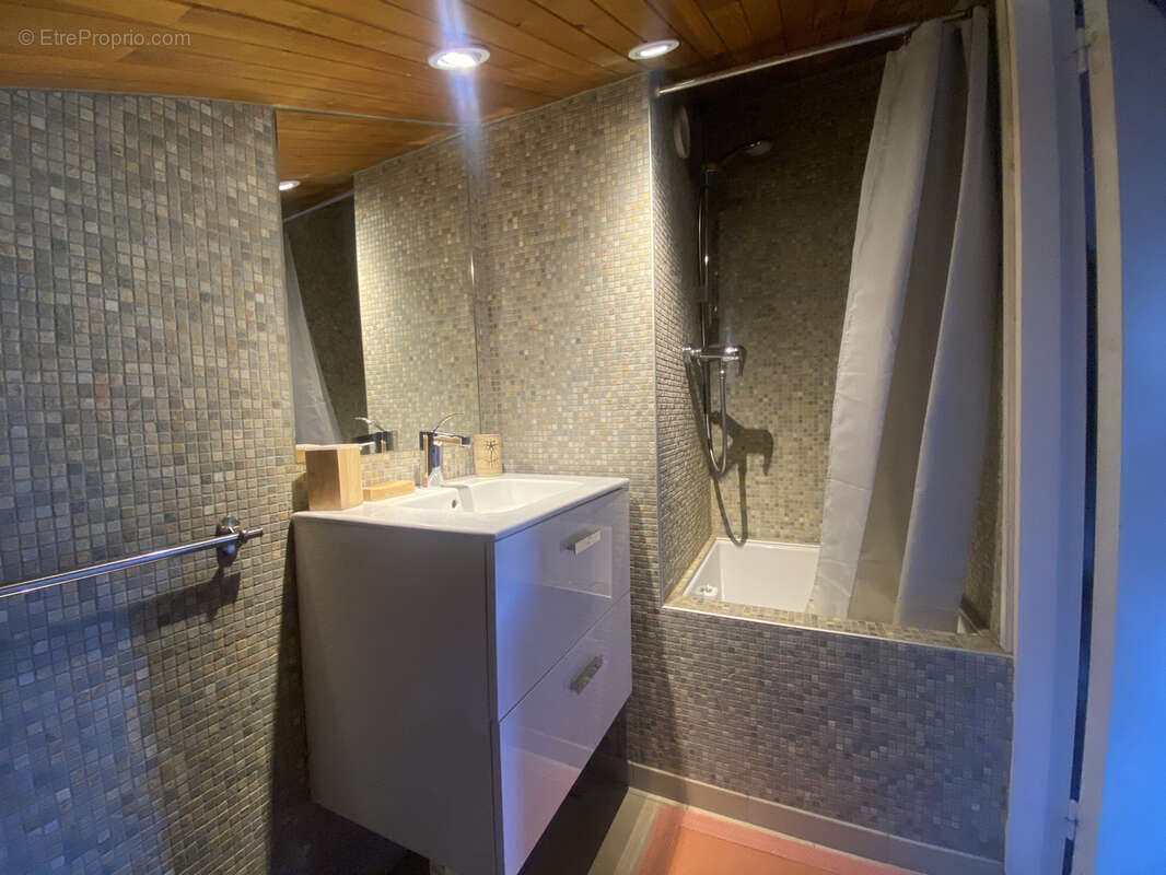 Appartement à LES ALLUES