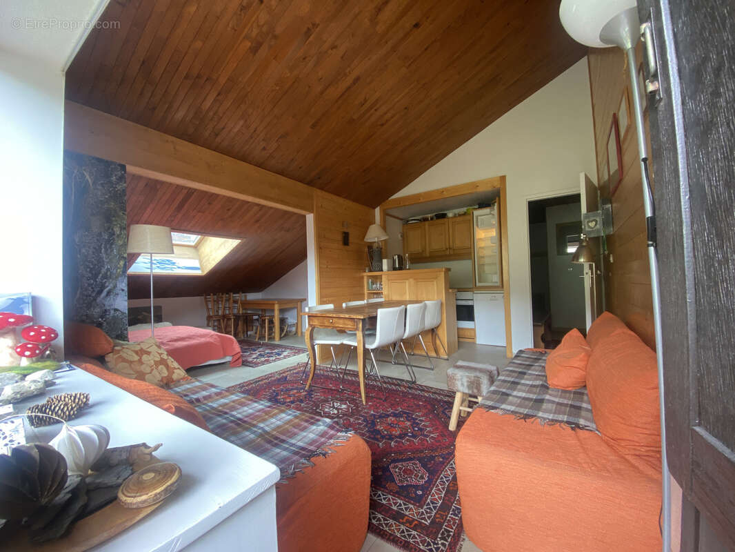 Appartement à LES ALLUES