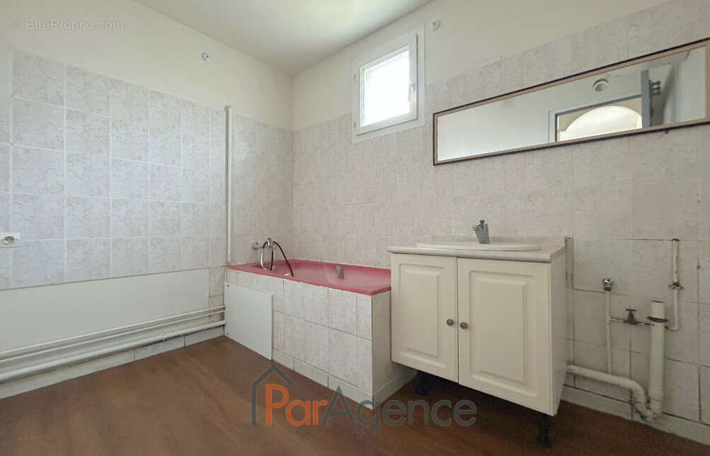 Maison à VAUX-SUR-MER