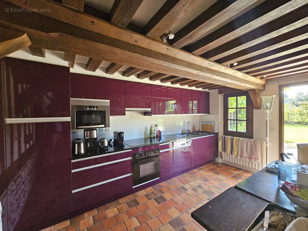 Maison à CORMEILLES