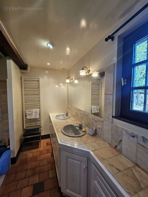 Maison à CORMEILLES