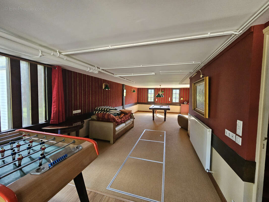 Maison à CORMEILLES