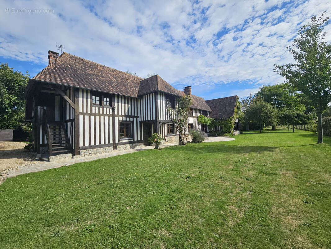 Maison à CORMEILLES