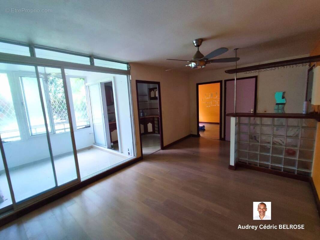 Appartement à LE ROBERT