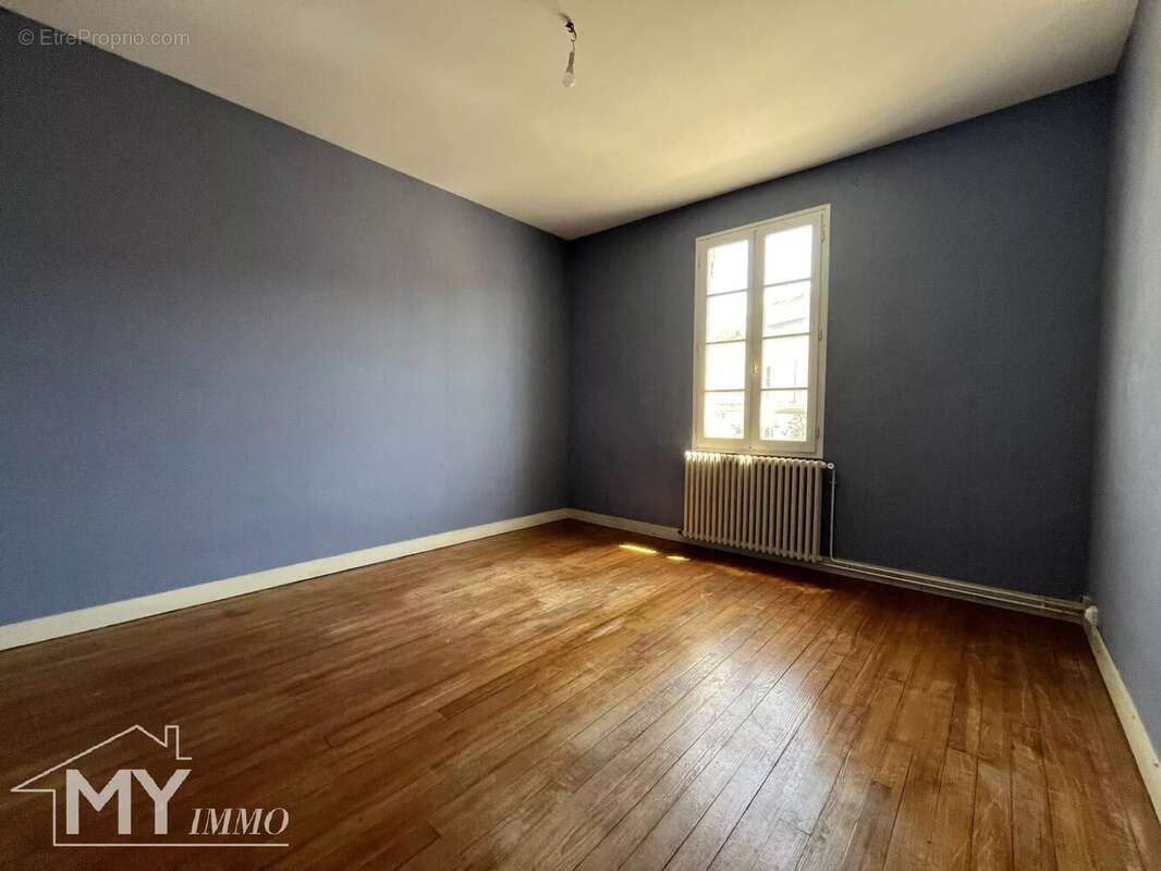 Maison à CASTILLON-LA-BATAILLE